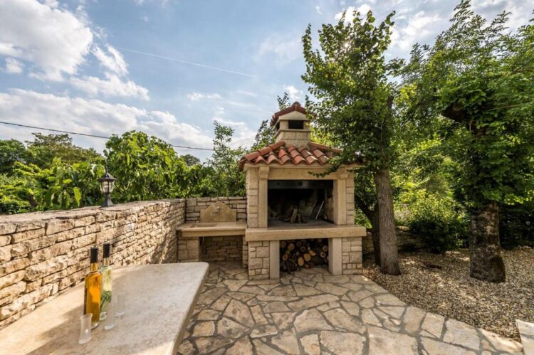 catarina eufemia feet 5