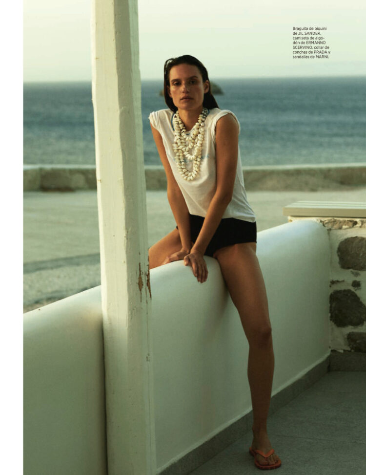 cate underwood feet 4