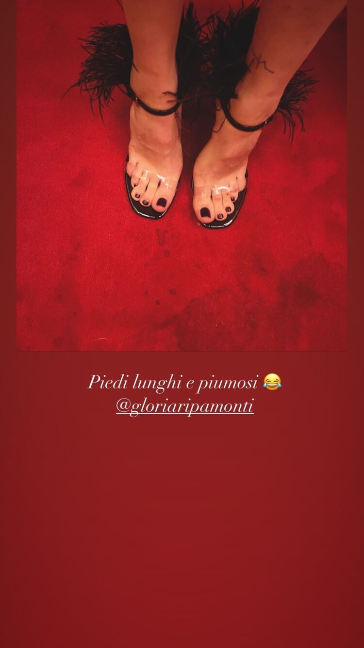 caterina fake feet 3