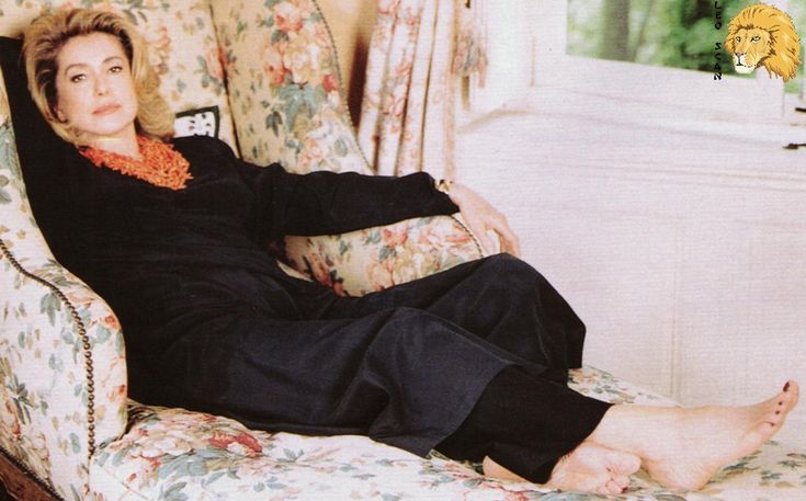 catherine deneuve feet 2