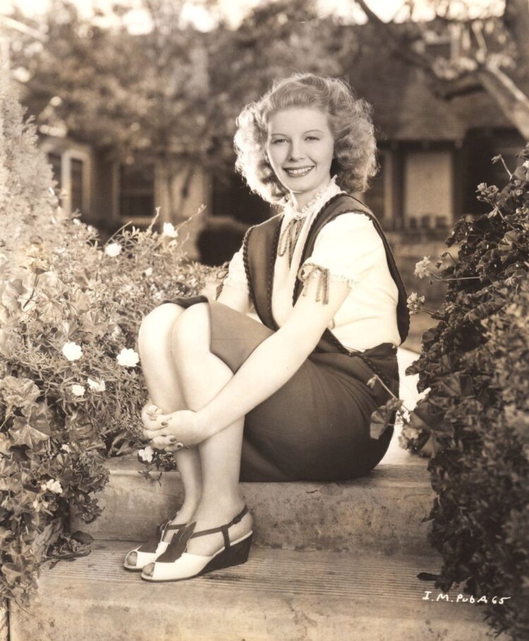 catherine manning feet 5