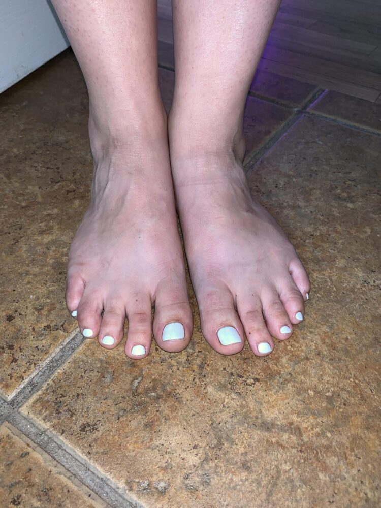 cayleigh elise feet 6 scaled