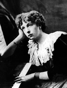 cecile chaminade feet 6