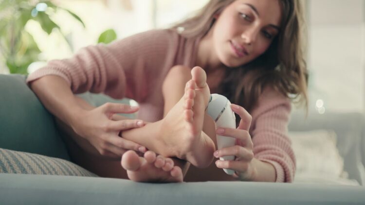 cecilia demant feet 3