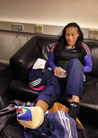 cecilia gikk sisters feet 3