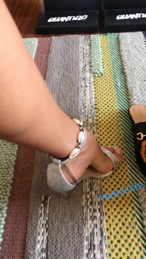 cecilia rodriguez feet 5