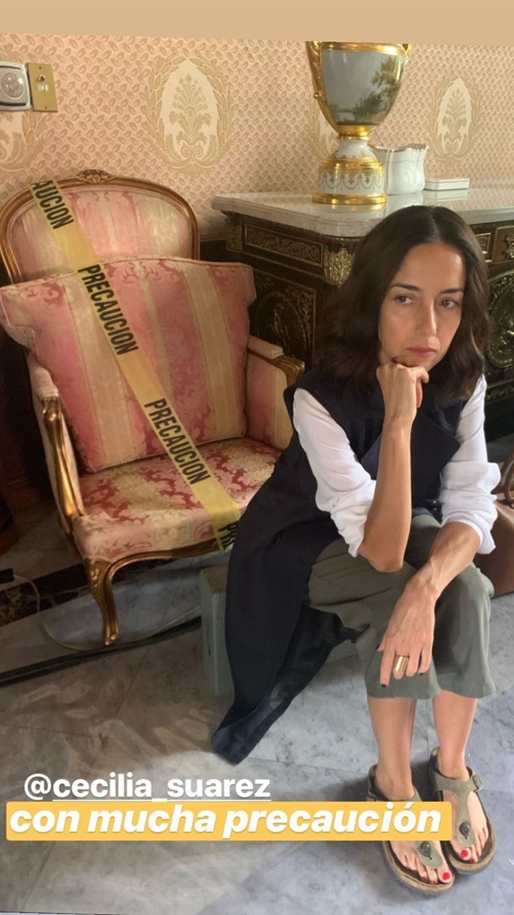 cecililla juega feet 1