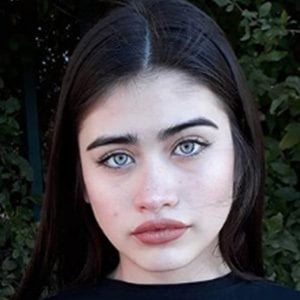 celeste cayun feet 1