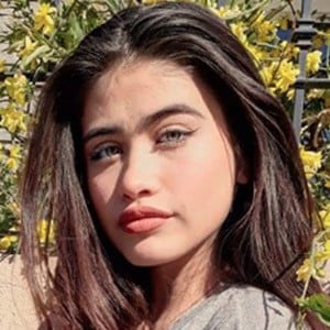 celeste cayun feet 4