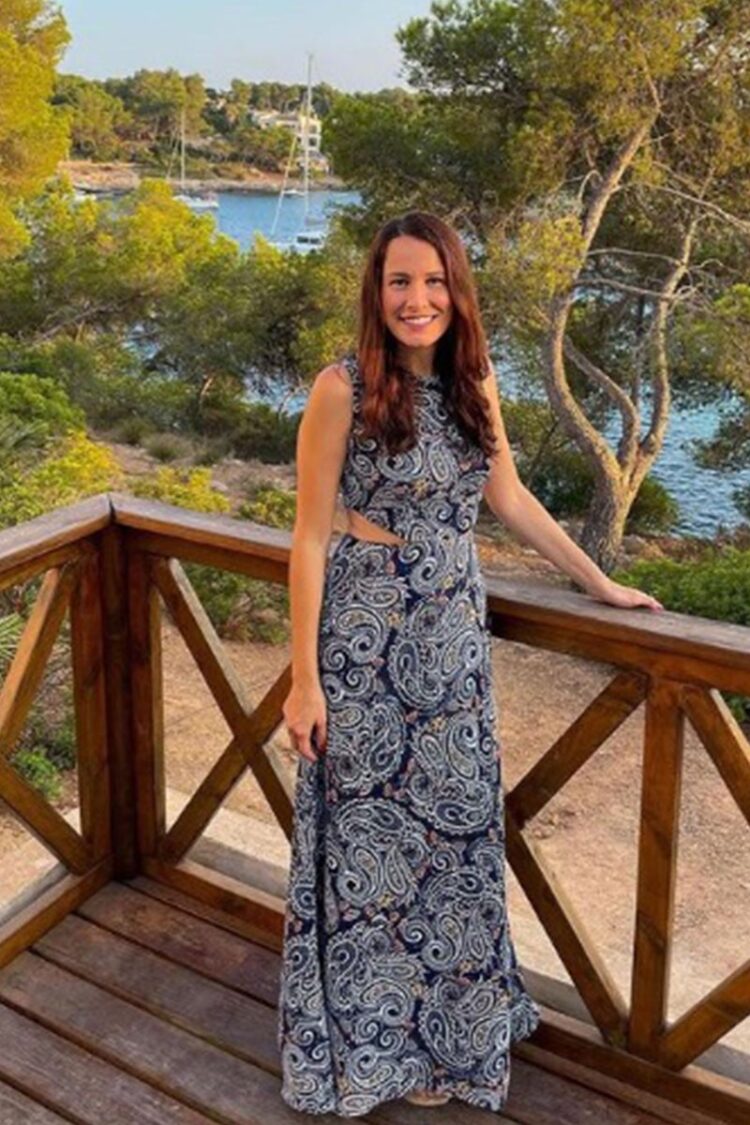 celia thefitbowl feet 2