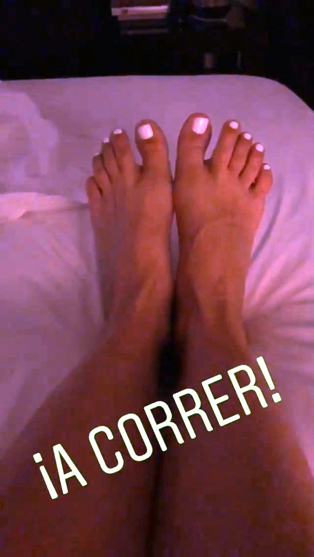 celina del villar feet 1