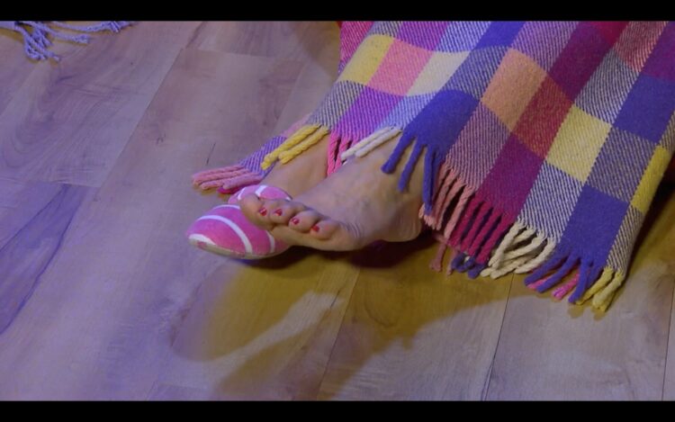 cerrie burnell feet 1