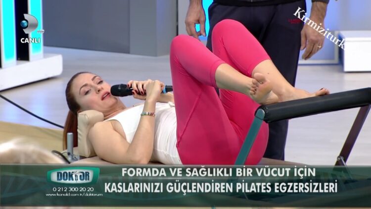 ceyda duvenci feet 3