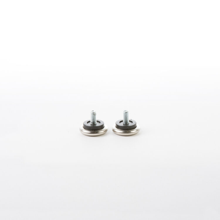 chaise miller feet 1