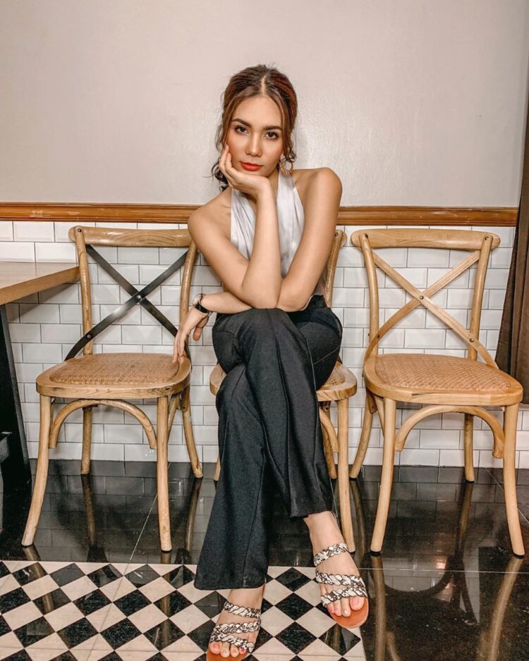 chalita suansane feet