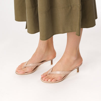 champagne rose feet 1