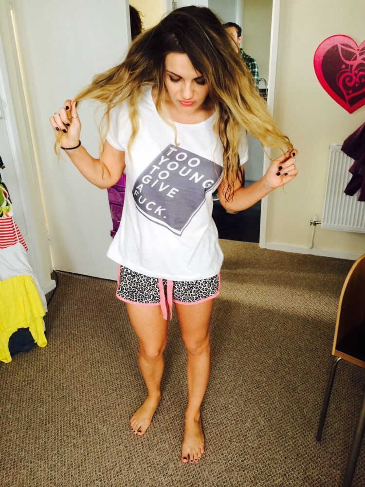 chanel cresswell feet 1