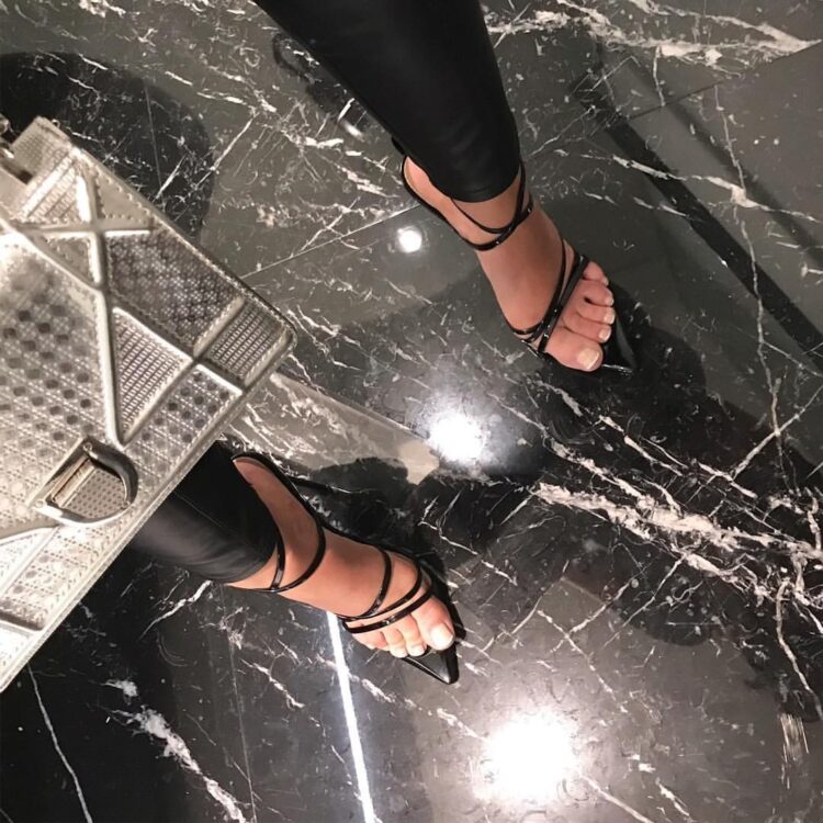 chanelle mccleary feet