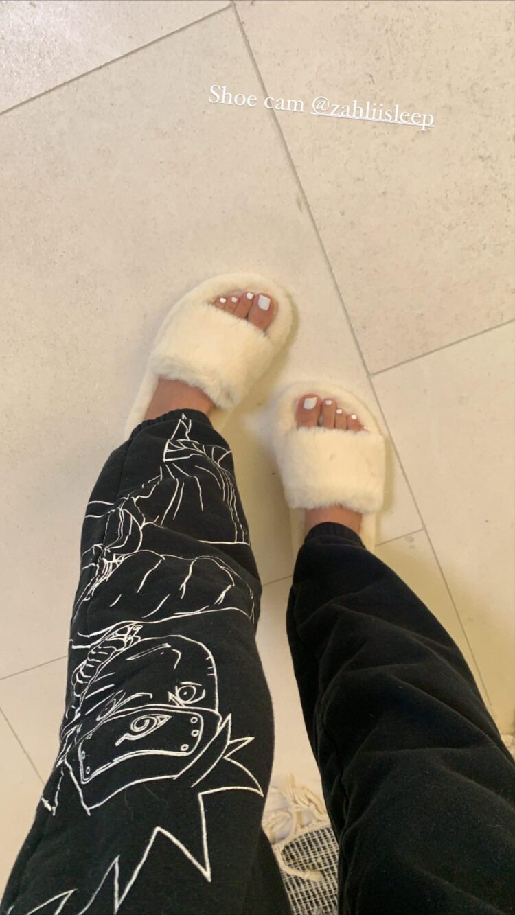 chantel jeffries feet 3