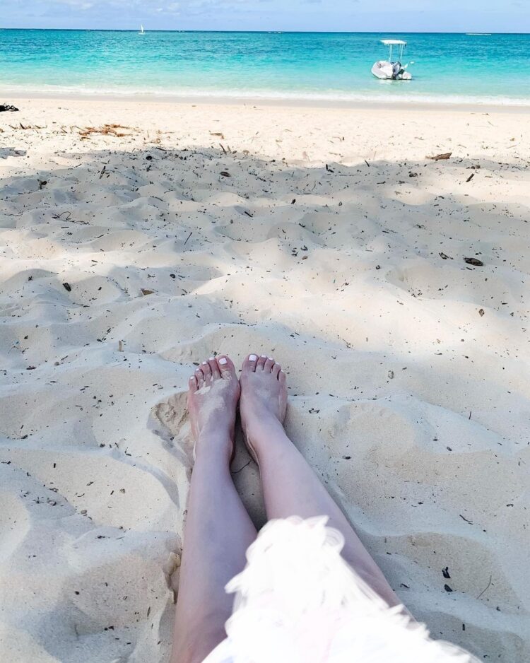 charlet chung feet 3