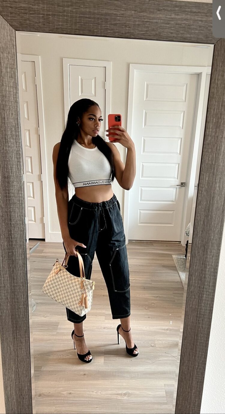 charli collier feet 5