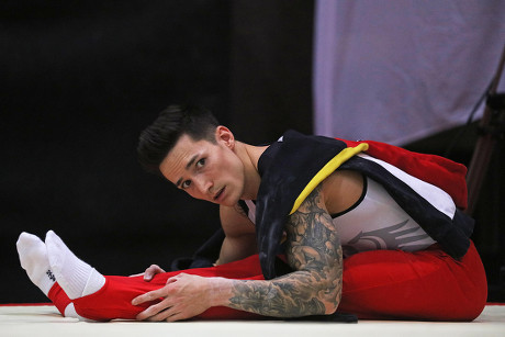 charlie fellows feet