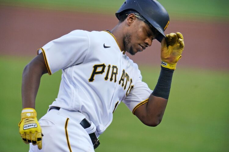 charlie hayes feet 6