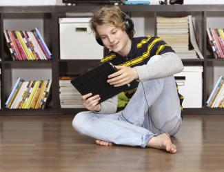 charlie mcdonnell feet 3