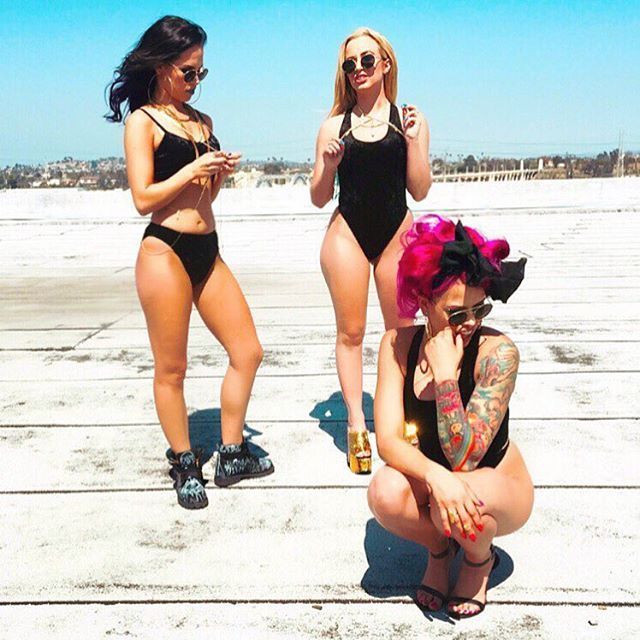 charlie pearl feet 4