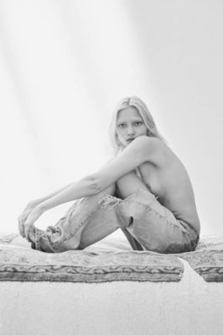 charlotte carey feet 4