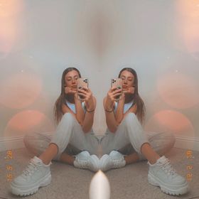 charlotte dean feet 3