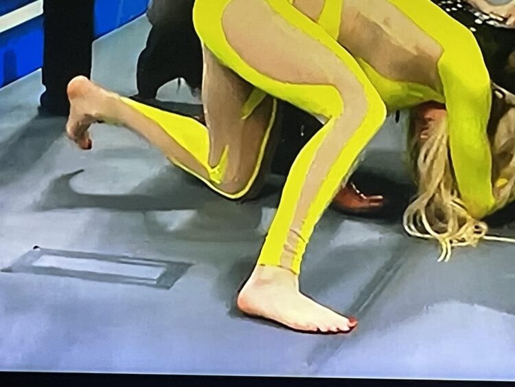 charlotte kelly feet 1