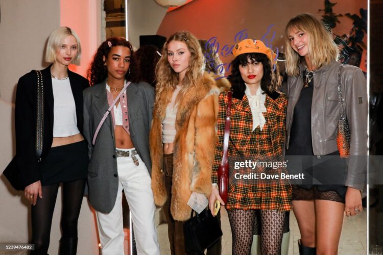 charlotte smurfit feet 4