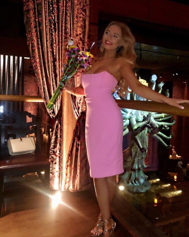 charlotte spencer feet 6