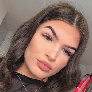 charlotte victoria beeden feet 1