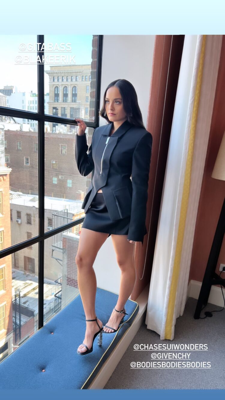 chase sui wonders feet 4