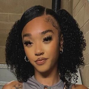 chazmyne tilman feet 2