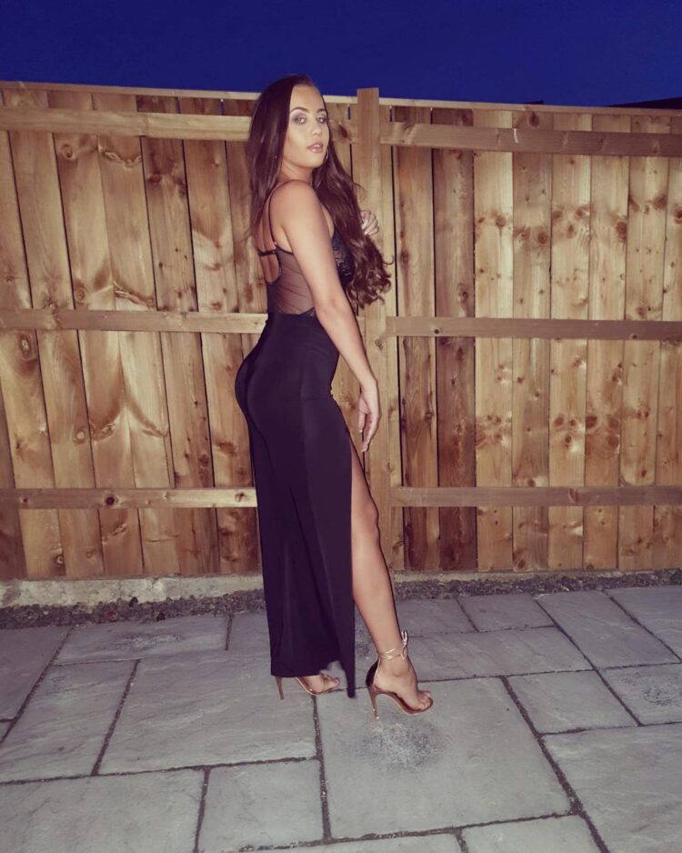 chelsea barber feet 4