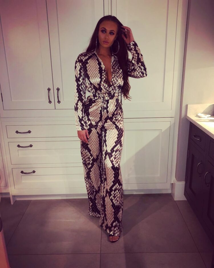 chelsea barber feet 5