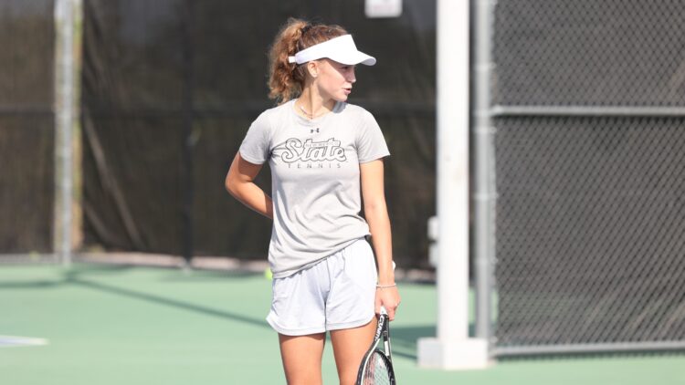 chelsea fontenel feet 2