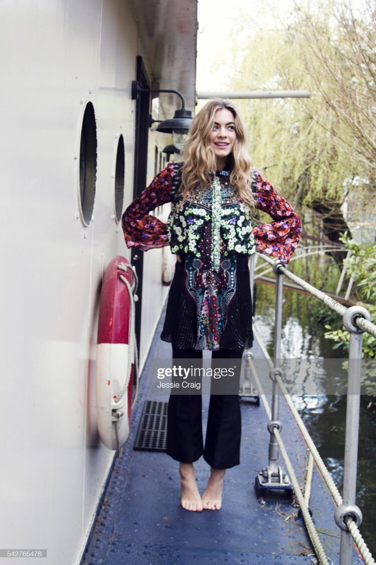 chelsea leyland feet 1