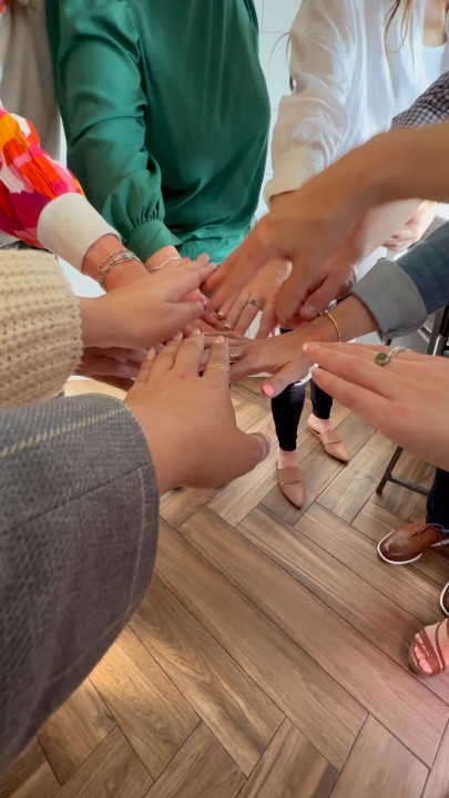 chelsea lowman feet 3