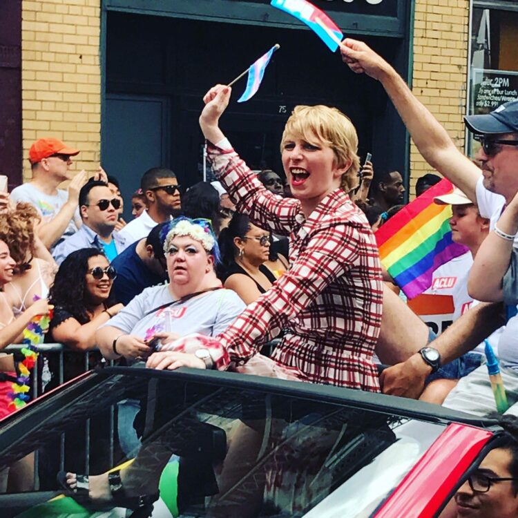 chelsea manning feet 2