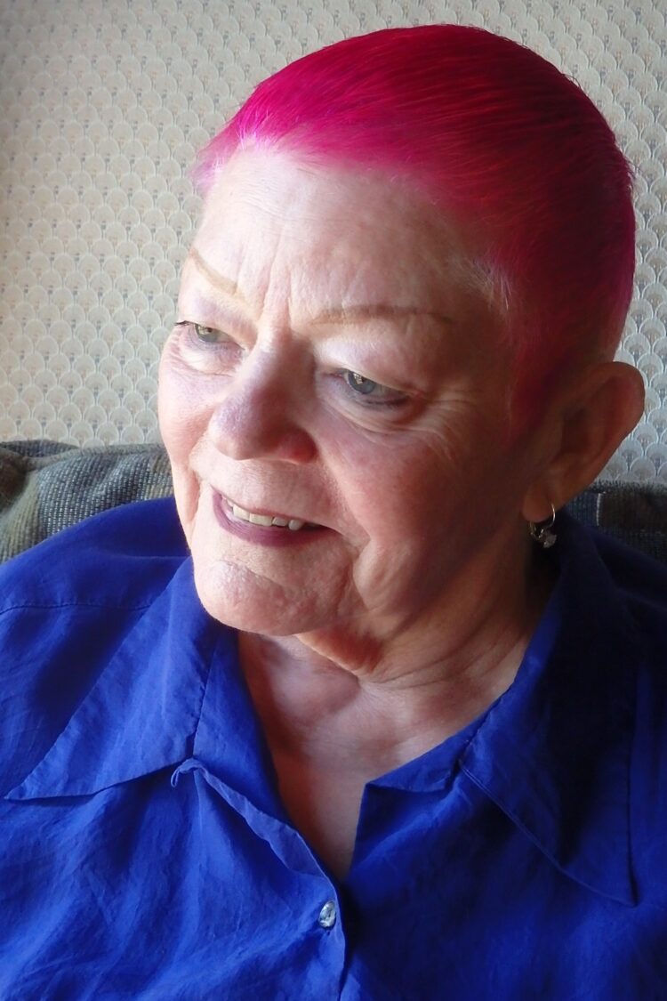 chelsea quinn yarbro feet 3