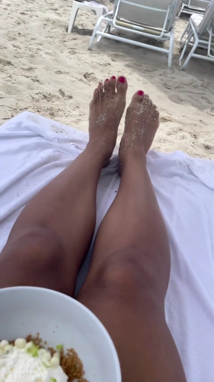 chelsea rose feet 2