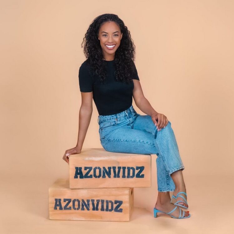 chelsea thompson feet