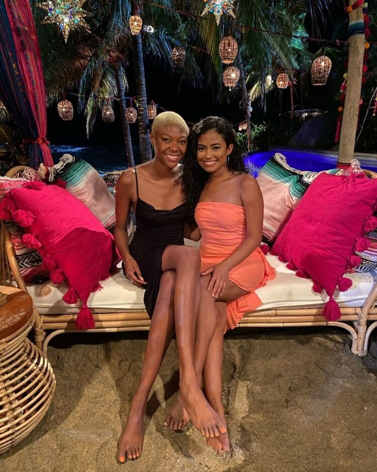 chelsea vaughn feet 4