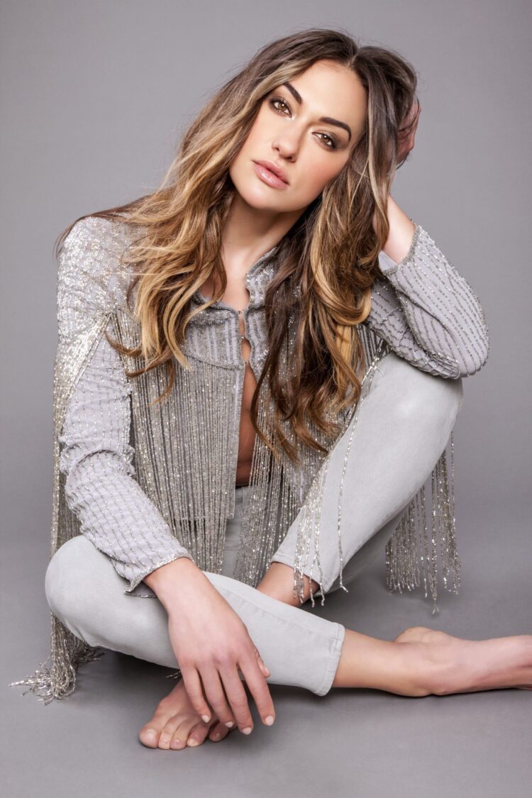 chelsey reist feet 5 scaled