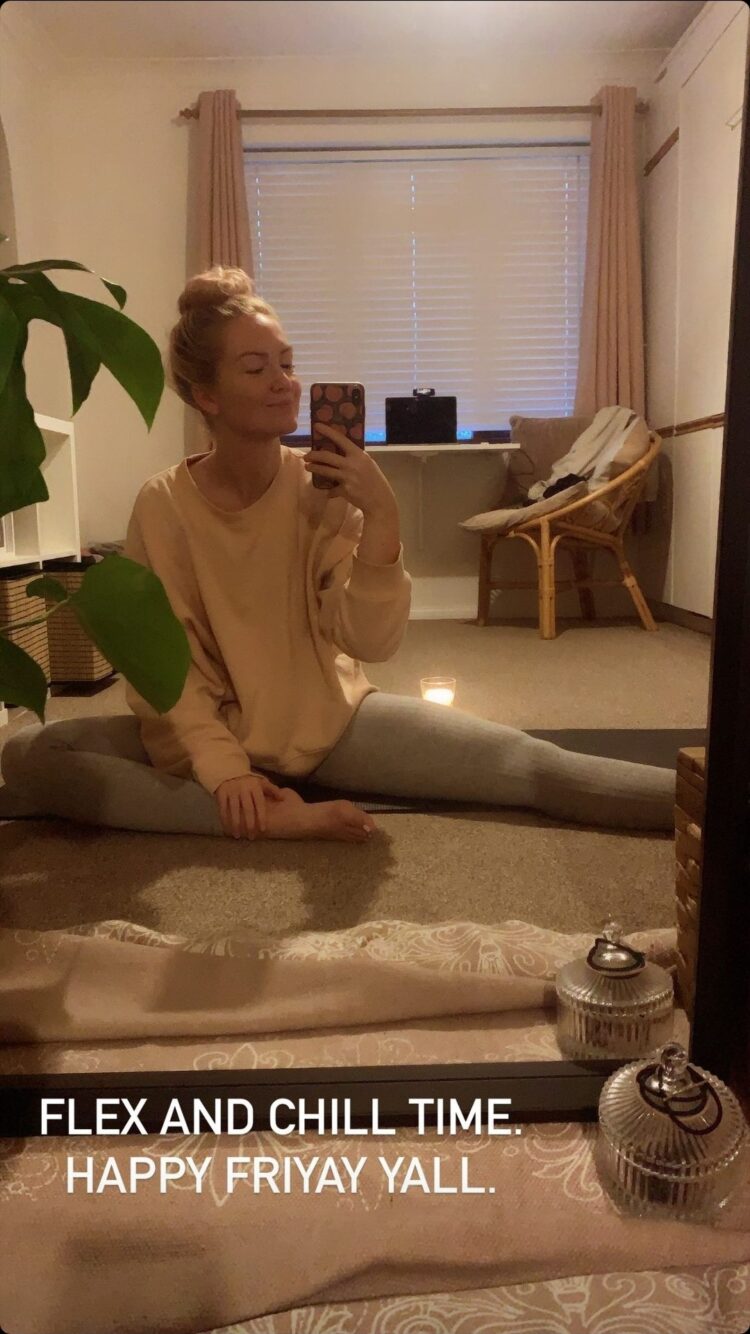 chelsie padley feet 2