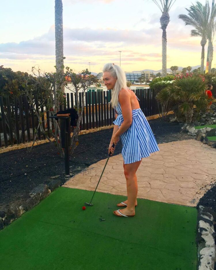 chelsie padley feet 4